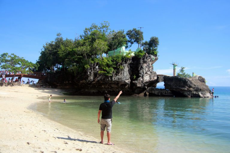 Salagdoong Beach Siquijor : Perfect Spot for Cliff Jumping