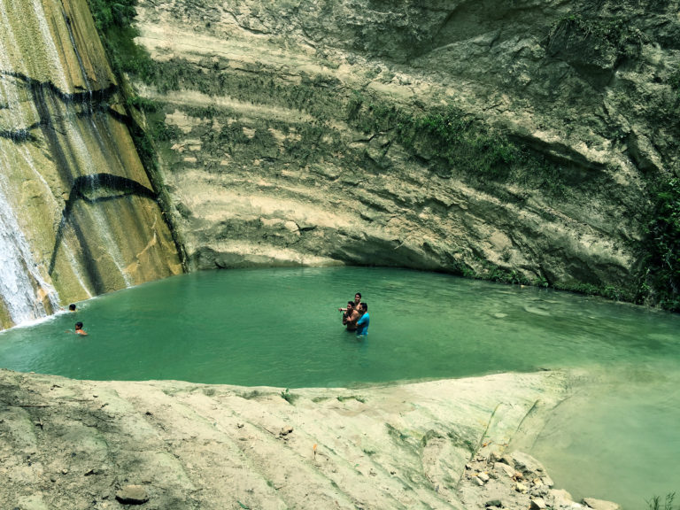 Cebu Waterfalls : Cooling down at the Majestic Dao Falls